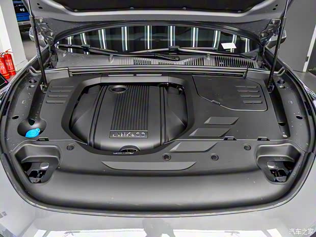 领克 领克02 2018款 1.5T 两驱耀版