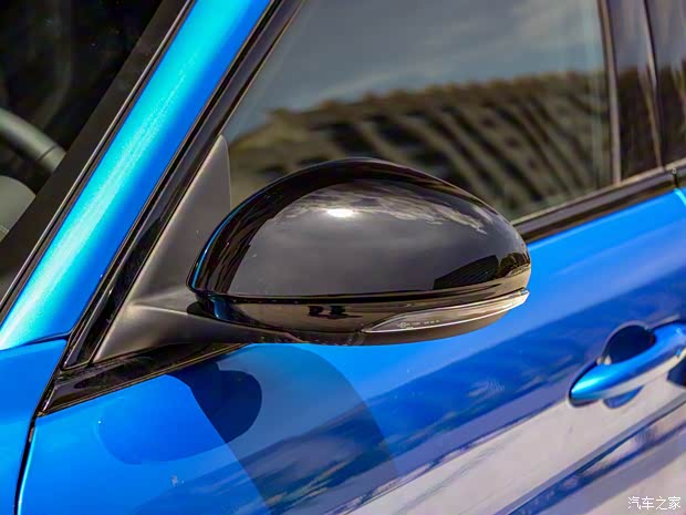 阿爾法·羅密歐 Giulia 2022款 2.0T 280HP Veloce 賽道版