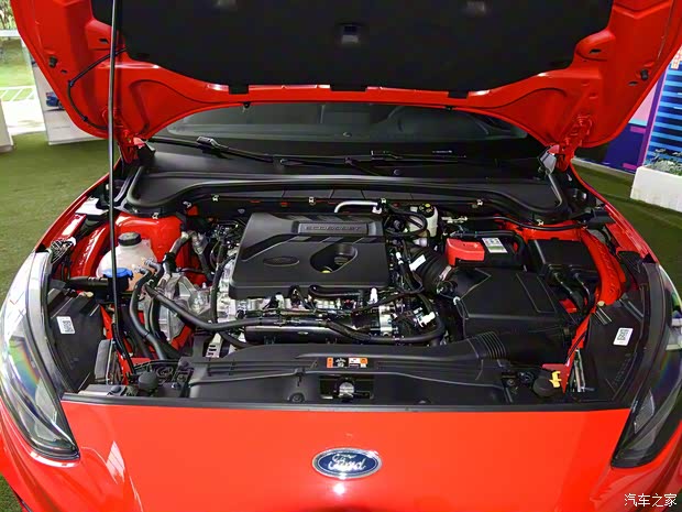 长安福特 福克斯 2020款 两厢 EcoBoost 180 自动ST Line 长安福特 福克斯 2020款 两厢 EcoBoost 180 自动ST Line