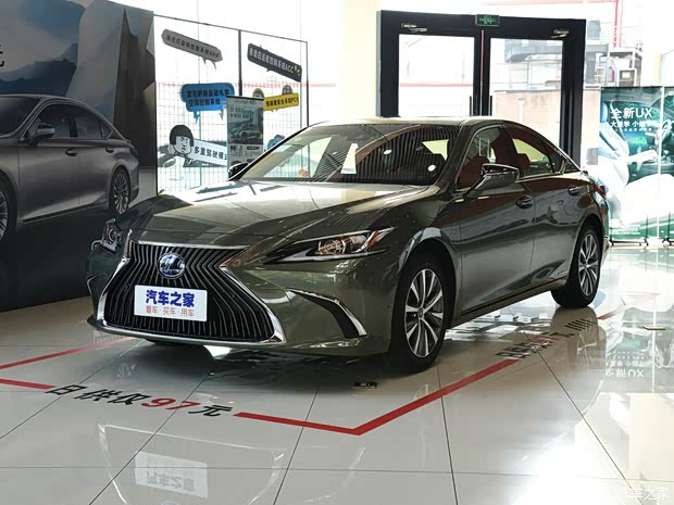 雷克薩斯 雷克薩斯ES 2018款 300h 卓越版 國(guó)VI
