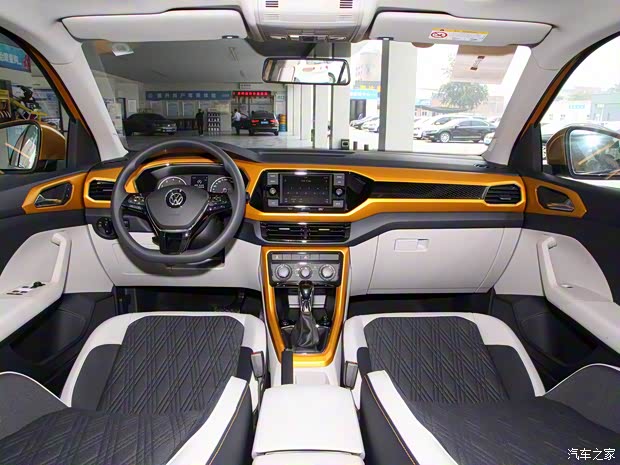 上汽大众 途铠 2020款 1.5L 自动舒适版 上汽大众 途铠 2020款 1.5L 自动舒适版