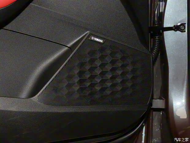 上汽集团 名爵5 2021款 180DVVT CVT青春旗舰版