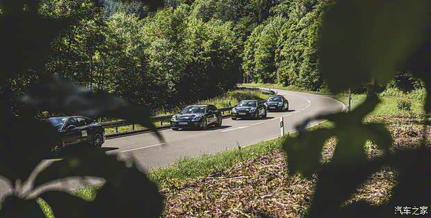 保時(shí)捷 Panamera 2020款 Panamera 十周年紀(jì)念版 2.9T