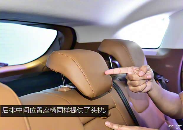 陸風(fēng)汽車 陸風(fēng)榮曜 2019款 基本型 陸風(fēng)汽車 陸風(fēng)榮曜 2019款 基本型