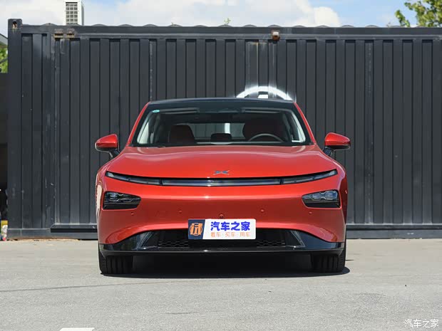 小鹏汽车 小鹏P7 2020款 670E 小鹏汽车 小鹏P7 2020款 670E