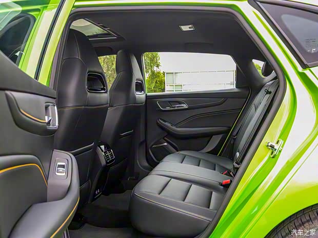 上汽集团 名爵6 2020款 1.5T 自动Trophy智驾旗舰版