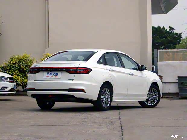 东风日产 启辰D60 2021款 PLUS 1.6L XV CVT智领版 东风日产 启辰D60 2021款 PLUS 1.6L XV CVT智领版