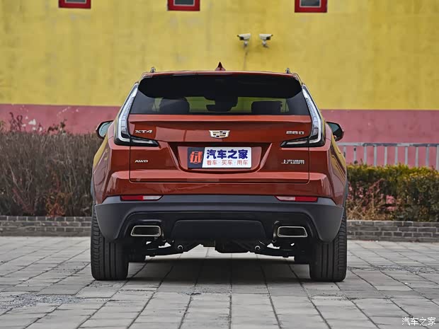 上汽通用凯迪拉克 凯迪拉克XT4 2018款 28T 四驱铂金运动版
