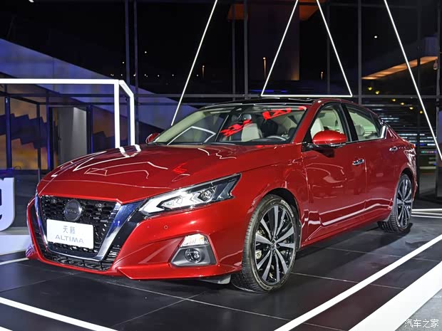 東風日產 天籟 2019款 2.0T XV AD1 智尊領航版