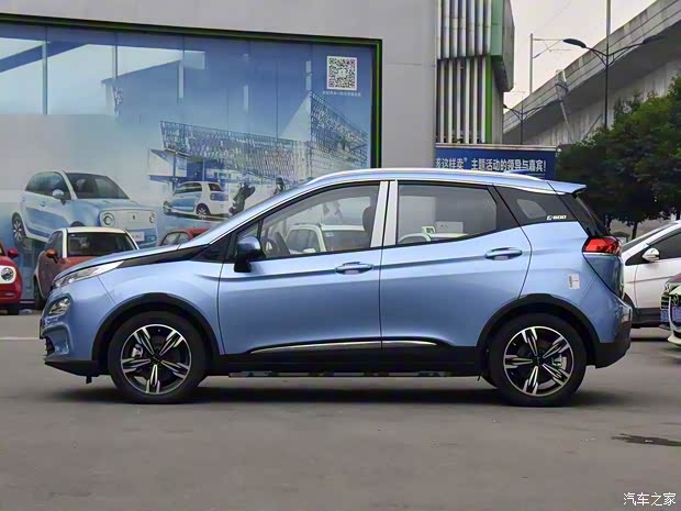 北汽新能源 北汽新能源EX3 2019款 R600 劲风版 北汽新能源 北汽新能源EX3 2019款 R600 劲风版