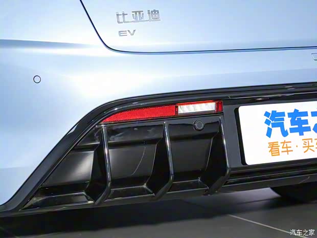 比亚迪 海豹 2022款 700km 长续航后驱版