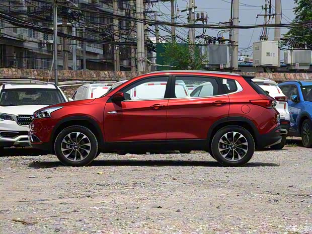 奇瑞汽车 瑞虎7 2019款 7i 1.5T 自动基本型