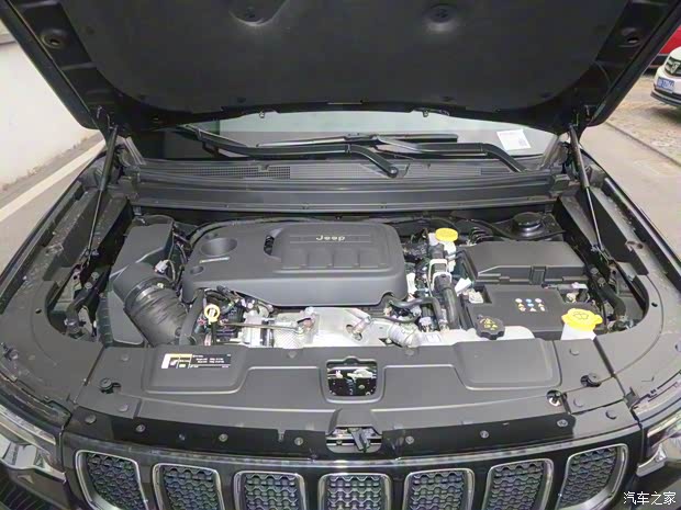 广汽菲克Jeep 大指挥官 2018款 2.0T 四驱悦享版 国V