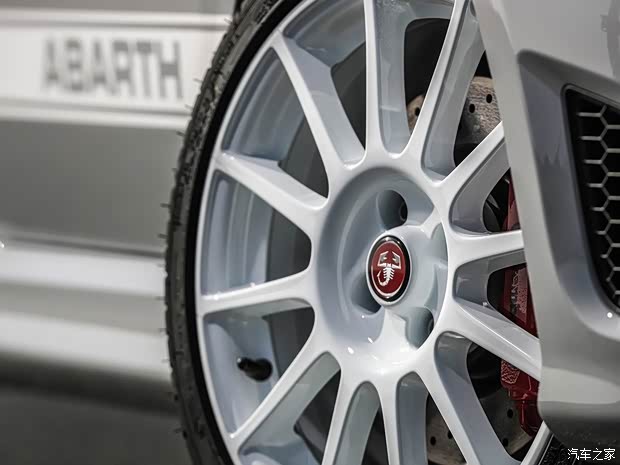 菲亚特(进口) 菲亚特500 2019款 595 Abarth esseesse