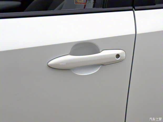 广汽丰田 雷凌 2020款 双擎 1.8H E-CVT运动版