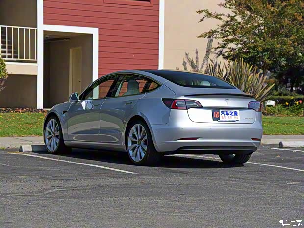 特斯拉 Model 3 2018款 Performance高性能全轮驱动版 特斯拉 Model 3 2018款 Performance高性能全轮驱动版