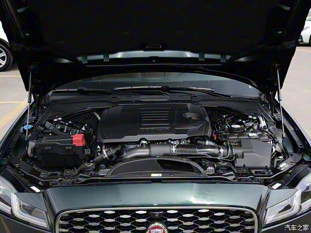 奇瑞捷豹路虎 捷豹XFL 2022款 XFL 2.0T P250 两驱尊享豪华版 奇瑞捷豹路虎 捷豹XFL 2022款 XFL 2.0T P250 两驱尊享豪华版