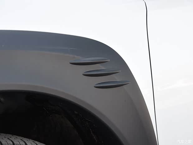 一汽丰田 RAV4荣放 2019款 2.0L CVT两驱风尚X限量版 国V