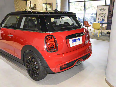 2021款 2.0T COOPER S 经典派 2021款 2.0T COOPER S 经典派