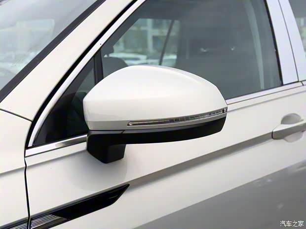 上汽大眾 途觀L 2021款 330TSI 自動兩驅(qū)智享版