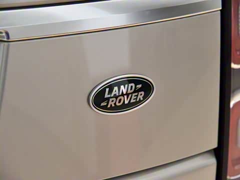 2020款 3.0 L6 尊崇创世加长版 2020款 3.0 L6 尊崇创世加长版