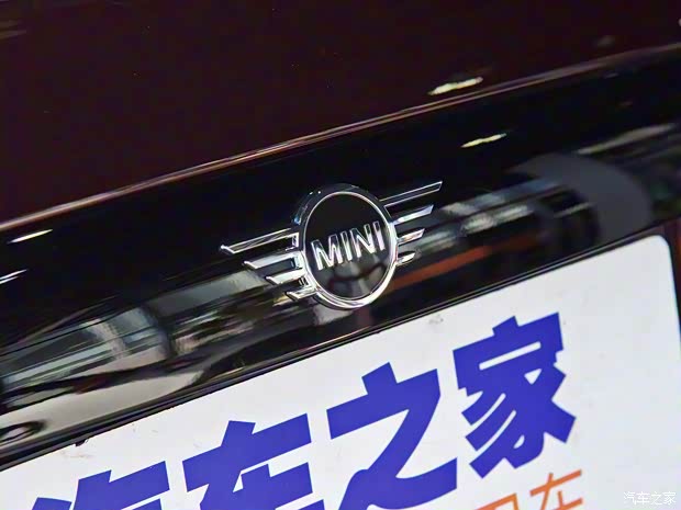 MINI MINI 2020款 2.0T COOPER S 經(jīng)典派 三門絕色版 MINI MINI 2020款 2.0T COOPER S 經(jīng)典派 三門絕色版