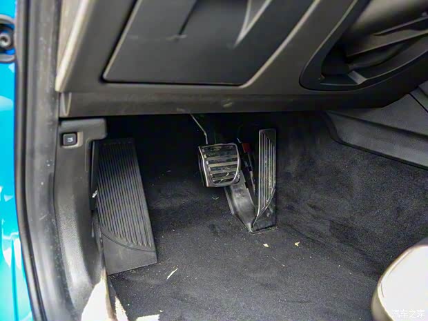 阿爾法·羅密歐 Giulia 2022款 2.0T 280HP Veloce 賽道版