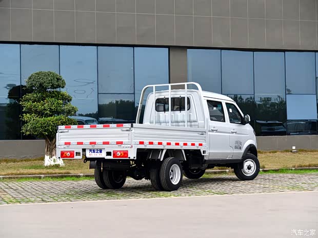 華晨鑫源 鑫源T32S 2019款 1.5L標(biāo)準(zhǔn)型后雙輪SWCG14