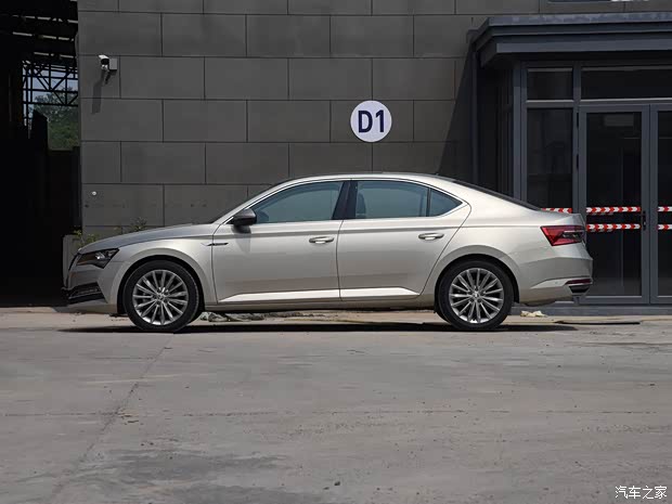 上汽斯柯達(dá) 速派 2019款 TSI380 DSG旗艦版 