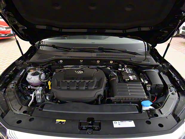 上汽大众 帕萨特 2019款 330TSI 尊贵版