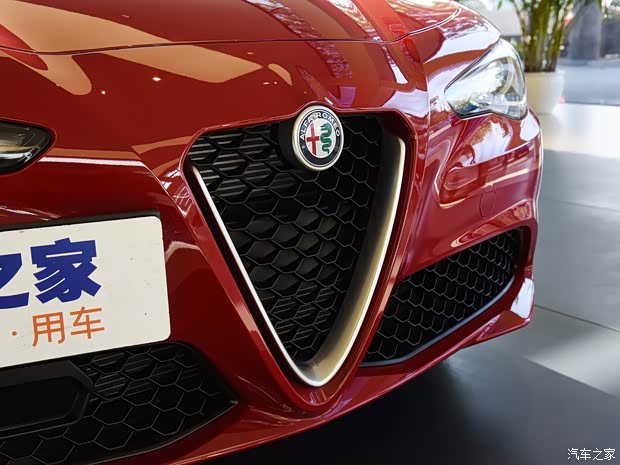 阿爾法·羅密歐 Giulia 2019款 2.0T 280HP 豪華版