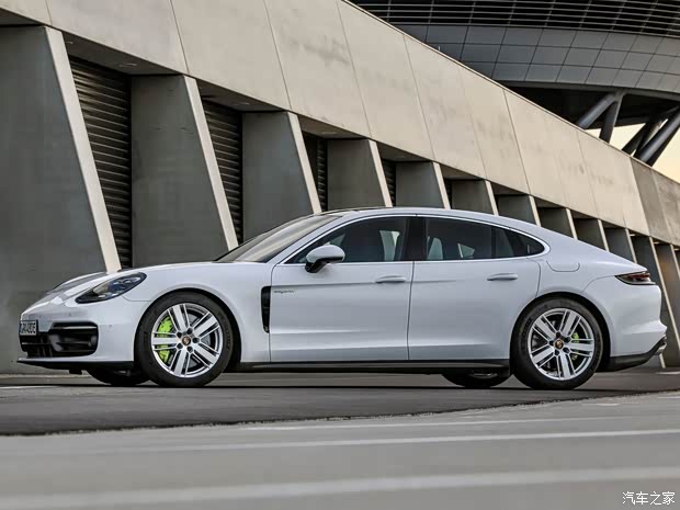 保时捷 Panamera新能源 2021款 Panamera 4S E-Hybrid 2.9T