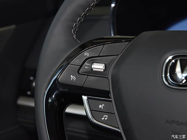 长安汽车 长安CS95 2019款 基本型 长安汽车 长安CS95 2019款 基本型