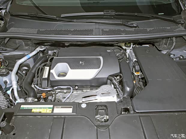 DS汽车 DS 7 2020款 35THP 蒙马特版