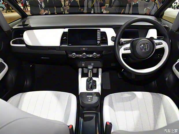 本田(进口) 飞度(进口) 2020款 HOME