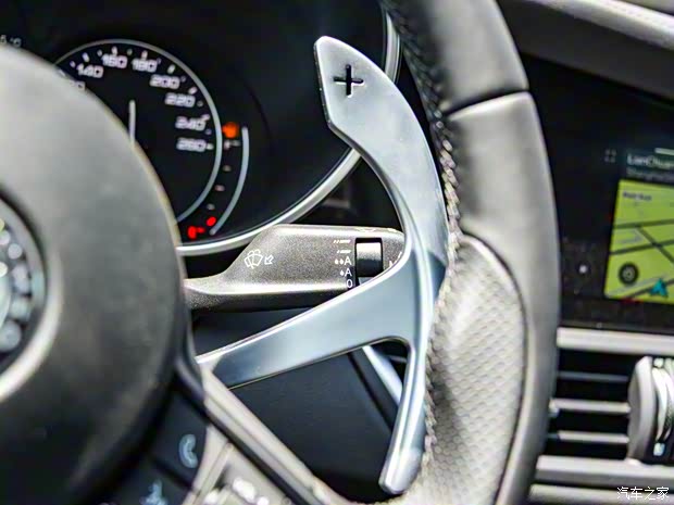 阿爾法·羅密歐 Giulia 2022款 2.0T 280HP Veloce 賽道版