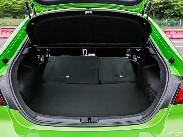 上汽集团 名爵6 2020款 1.5T 自动Trophy智驾旗舰版