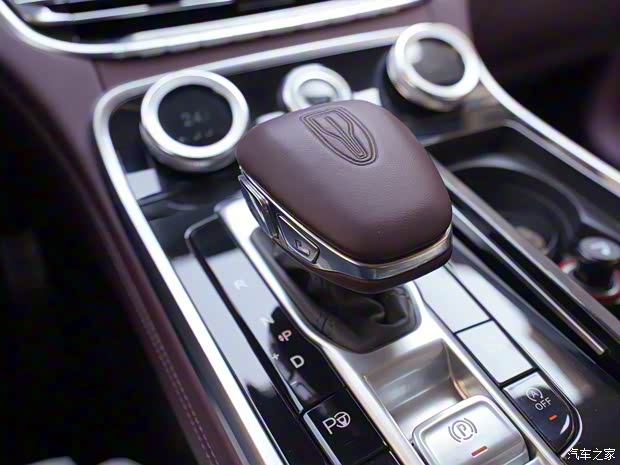 一汽红旗 红旗H9 2020款 3.0T 智联旗领四座版 一汽红旗 红旗H9 2020款 3.0T 智联旗领四座版