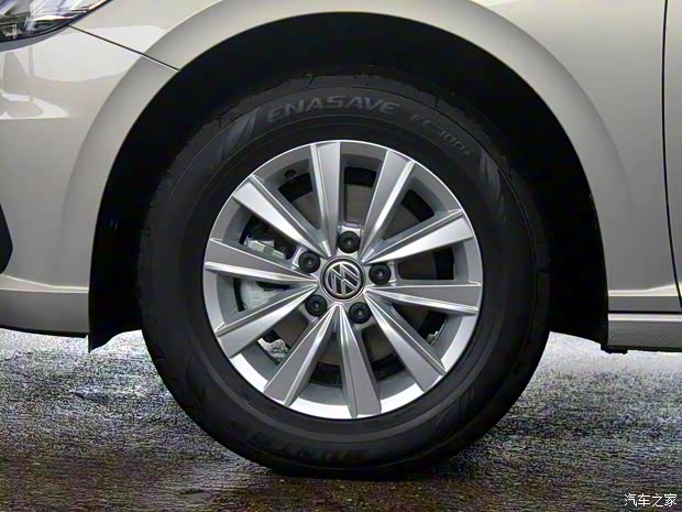 上汽大众 朗逸 2018款 1.5L 手动风尚版 上汽大众 朗逸 2018款 1.5L 手动风尚版