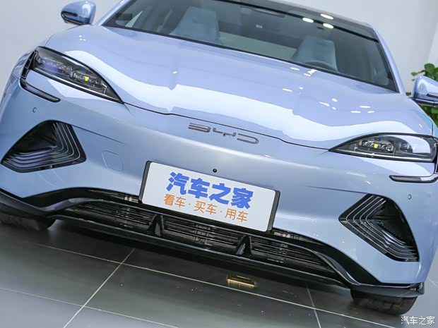 比亚迪 海豹 2022款 700km 长续航后驱版