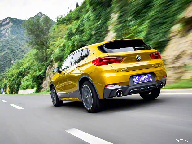 寶馬(進(jìn)口) 寶馬X2 2018款 sDrive25i 尊享型M越野套裝