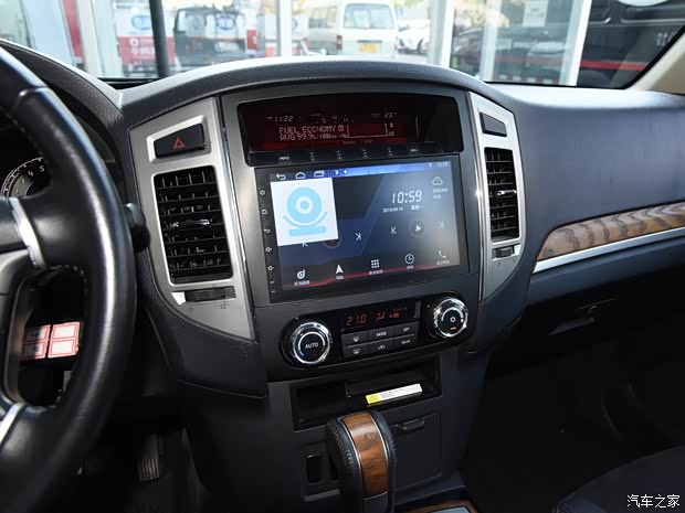 三菱(进口) 帕杰罗(进口) 2020款 3.0L 自动舒适版