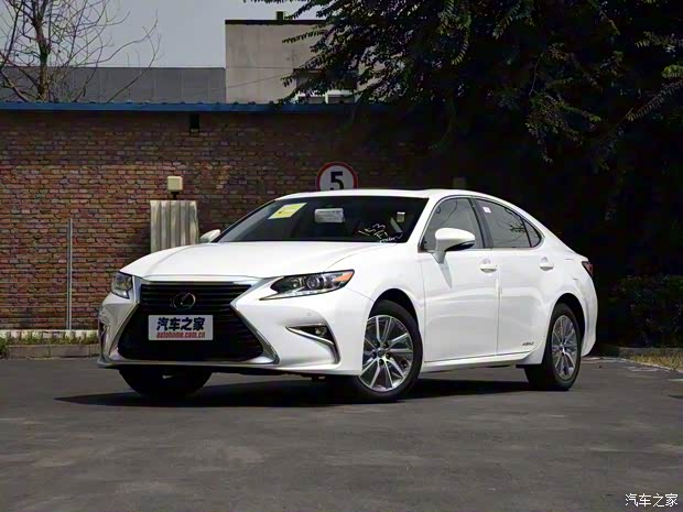 雷克薩斯 雷克薩斯ES 2017款 300h Mark Levinson舒適版