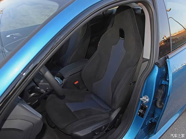 宝马(进口) 宝马2系 2021款 225i 四门轿跑车 M运动曜夜套装Pro 宝马(进口) 宝马2系 2021款 225i 四门轿跑车 M运动曜夜套装Pro