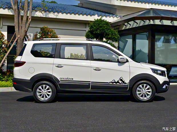 福汽新龍馬 啟騰V60 2017款 1.5L 豪華型