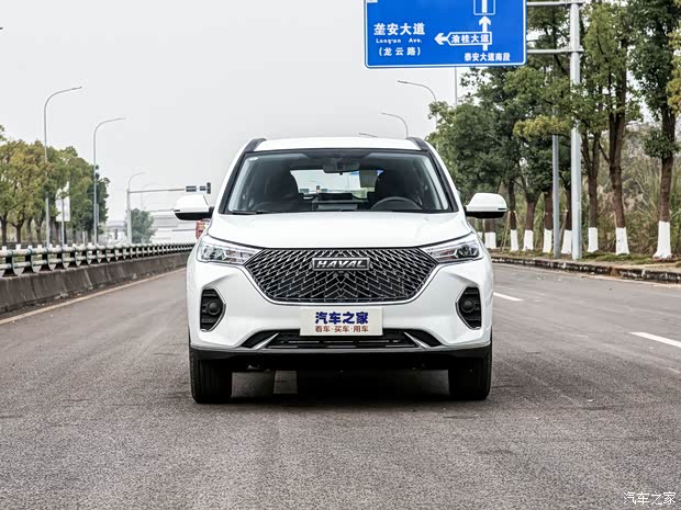 长城汽车 哈弗M6 2021款 PLUS 1.5T 手动精英智联型