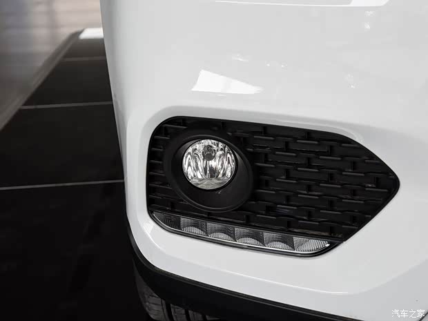 长城汽车 哈弗H6 2017款 蓝标 运动版 1.5T 手动两驱精英型