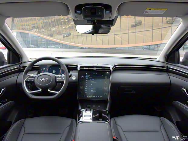 北京现代 途胜 2021款 途胜L 1.5T 四驱LUX尊贵版