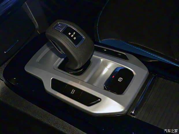 吉利汽车 帝豪 2016款 三厢 EV 尊贵型 吉利汽车 帝豪 2016款 三厢 EV 尊贵型