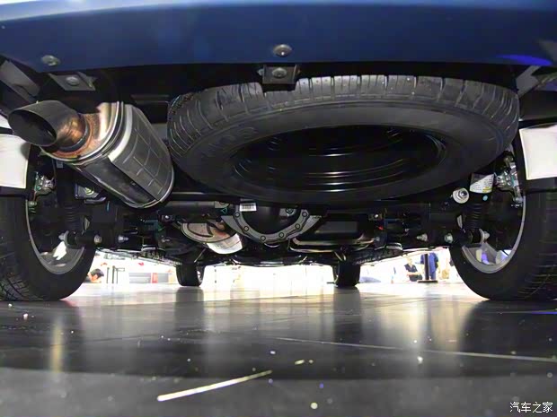 上汽商用車 上汽大通G10 2015款 2.0T 自動(dòng)旗艦版